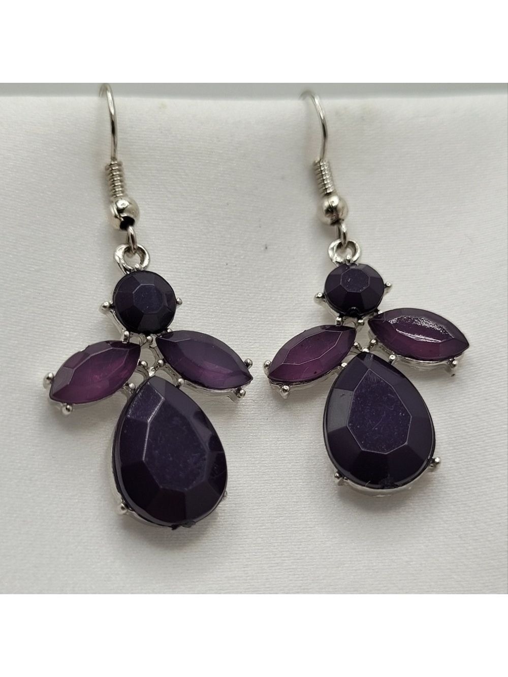 ✨2/$10✨ Purple Cluster Teardrop Silver Earrings